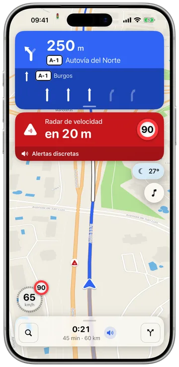 WAIVR navegando en moto: el siguiente giro, los carriles, la velocidad y el límite de la carretera en un mapa