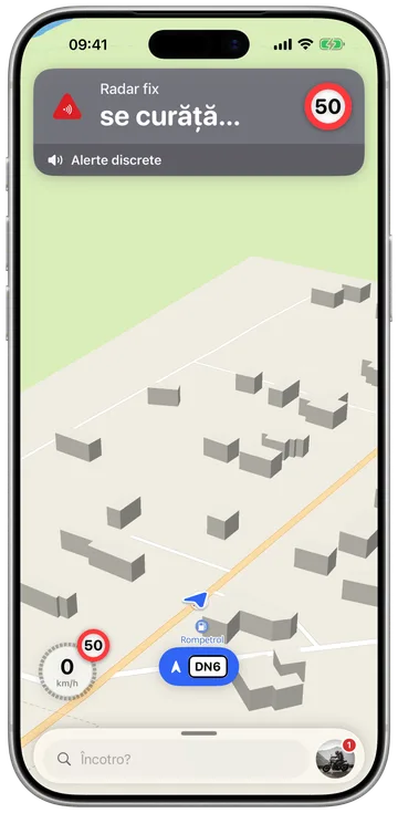O alertă de radar pe HUD cu distanța în scădere